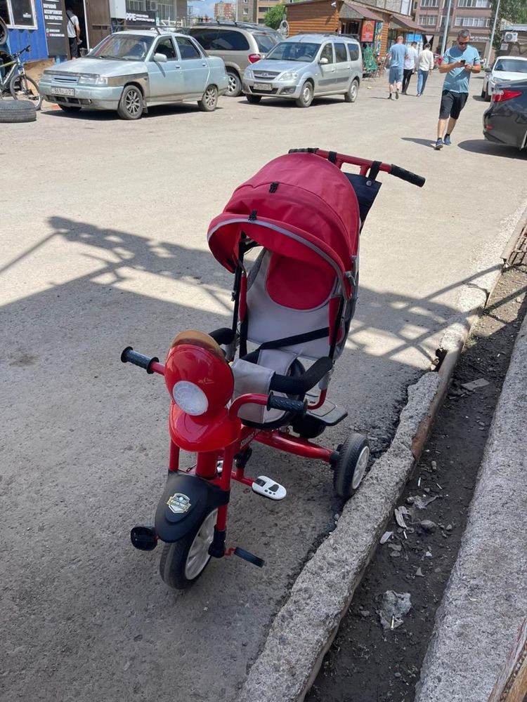 Продам трехколесный велосипед детский