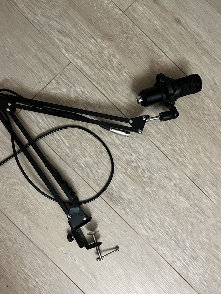 Продам Микрофон Msol b800