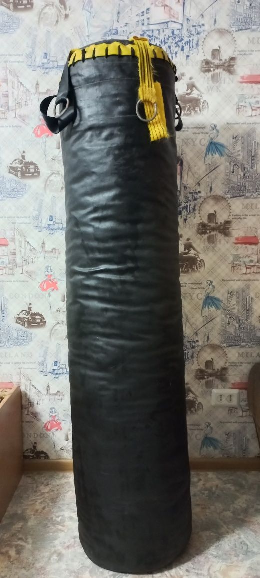 Продам боксёрский  мешок