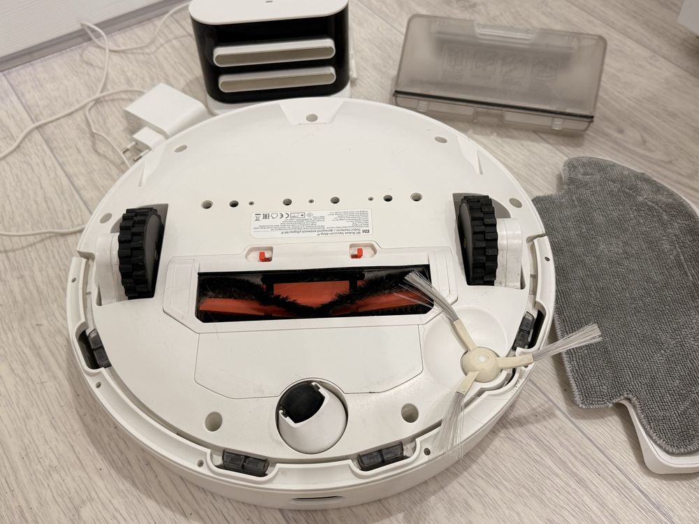 Робот-пылесос Xiaomi Mi Robot Vacuum-Mop (белый)