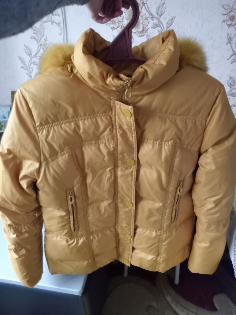 Продам куртку зимнюю!