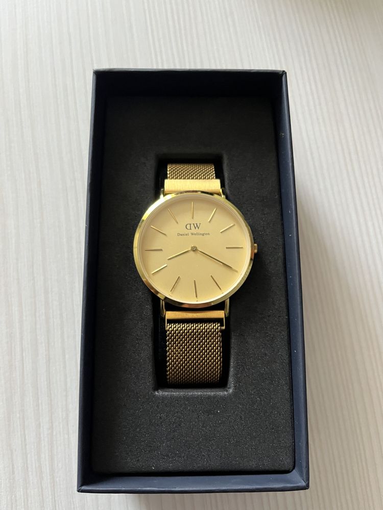 Ерлер сағаты Daniel Wellington