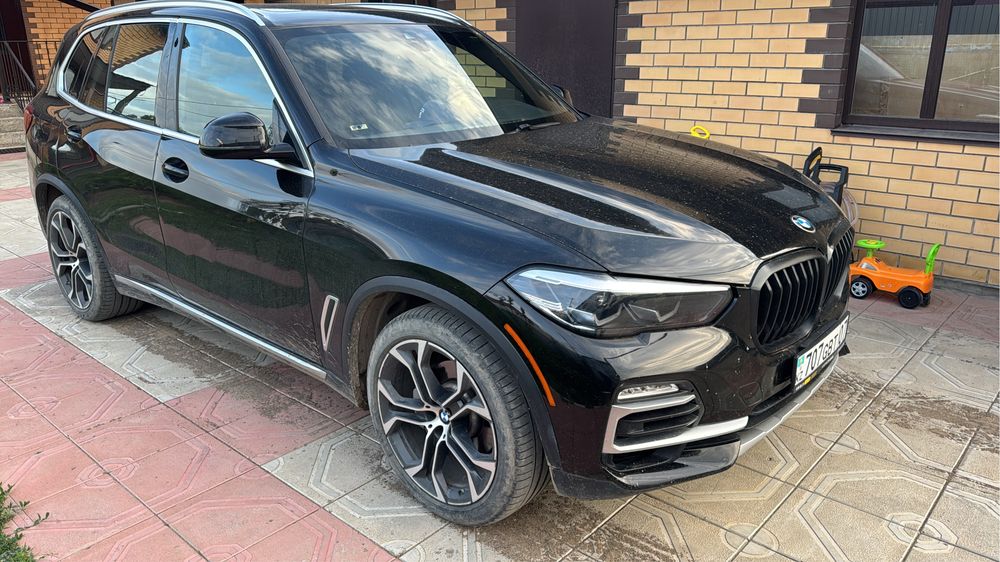 Аренда BMW X5 с водителем