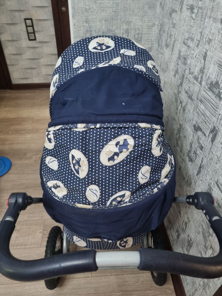 Коляска детская синяя