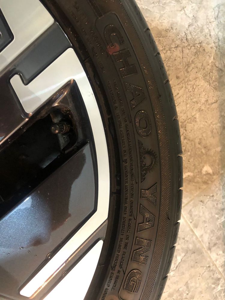 Продам диск с резиной R17