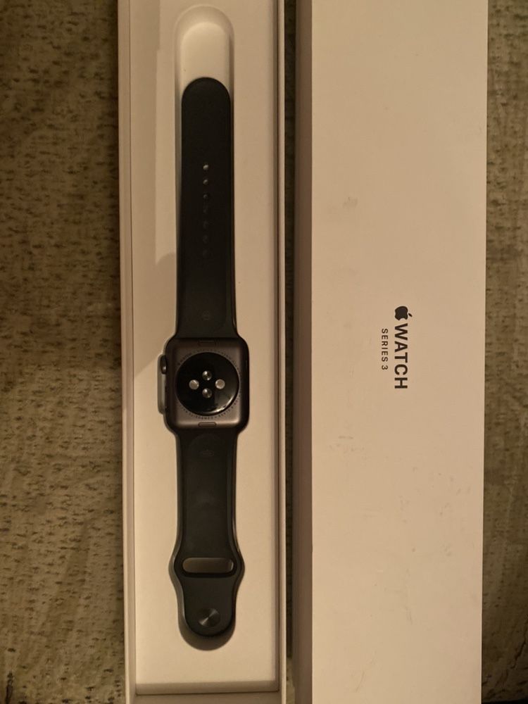 ПРОДАМ Apple watct series 3 42mm