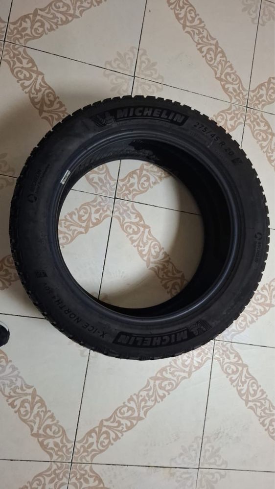 Продам шины 4 летних, 2 зимние