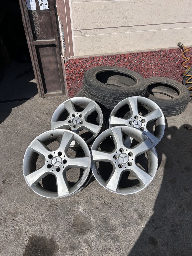 Мерседес 210 диска и покришкасымен