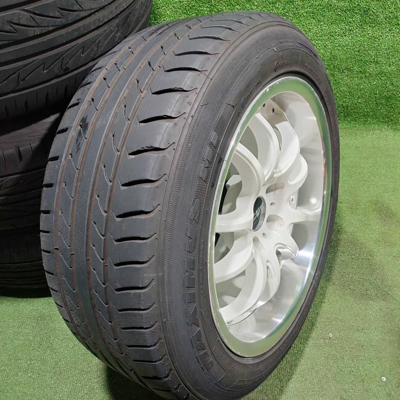 Продам Диски CST cireuit spec tune с полкой 225/55 R17 9J PSD 5/114,3