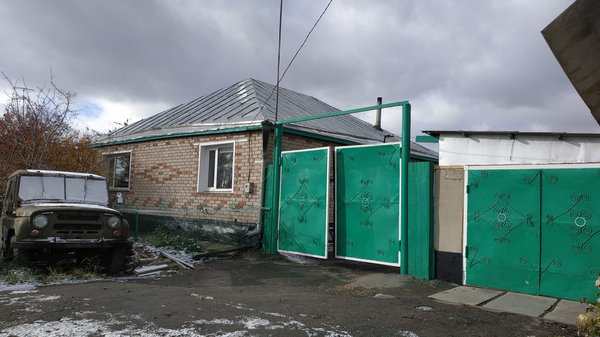 Продается большой теплый дом .