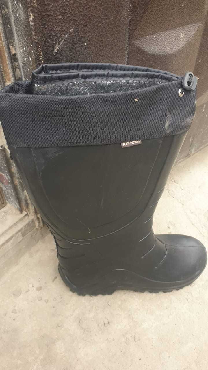Продам спец сапоги