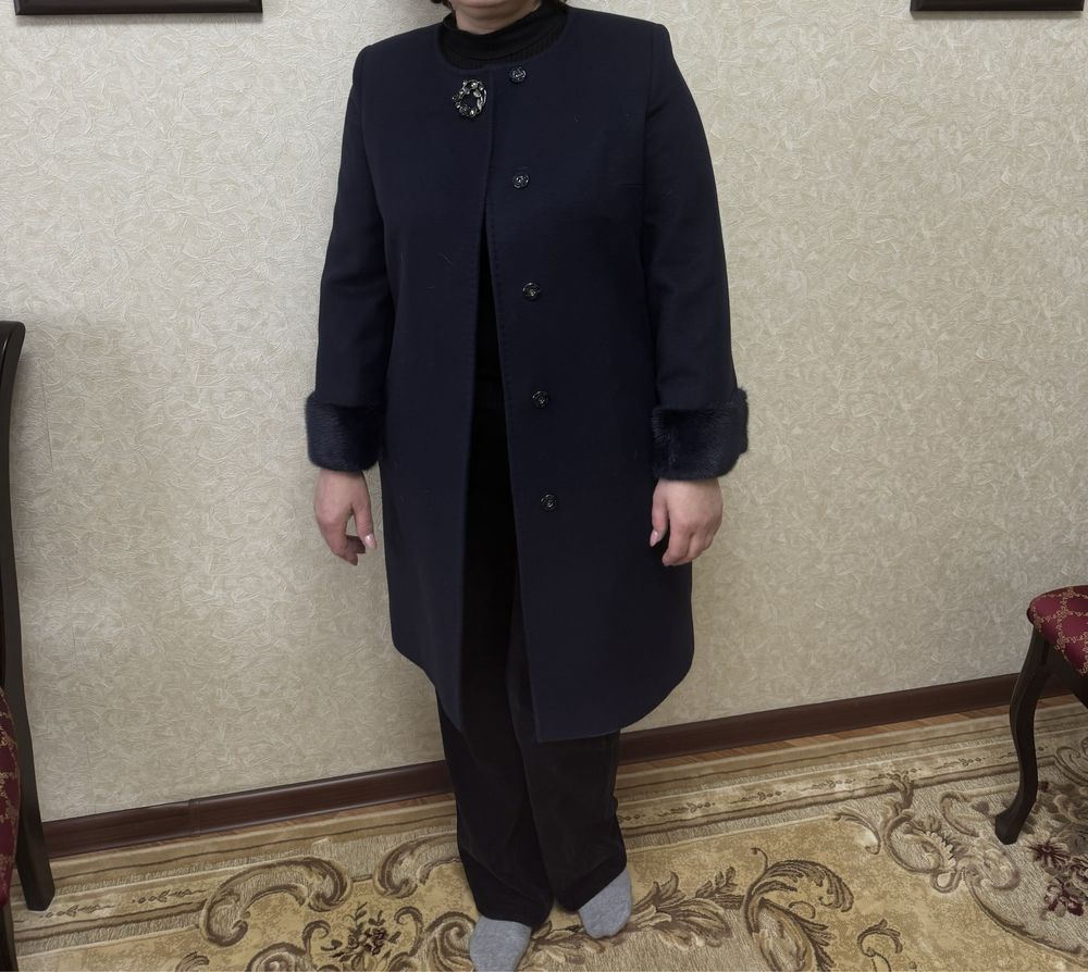 Продам пальто демисезонное