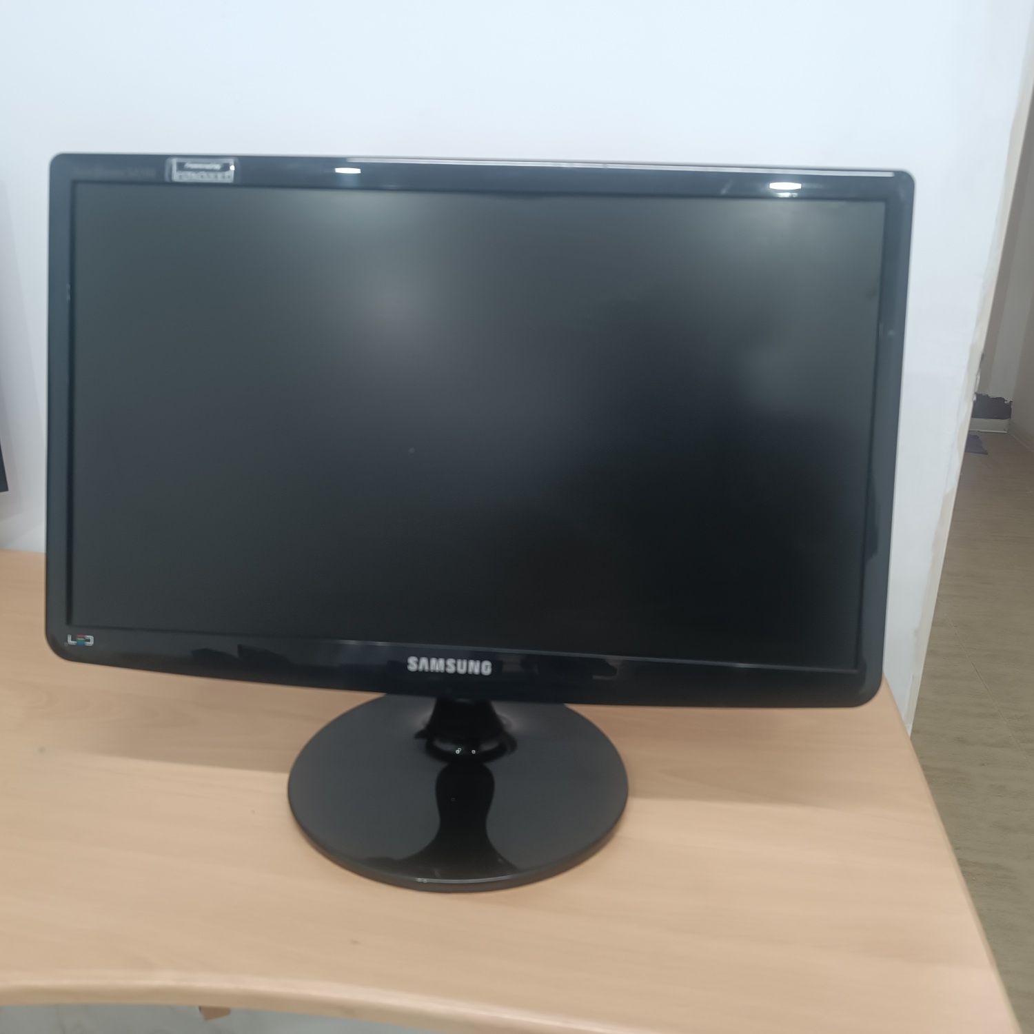 Продам мониторы Samsung 22'