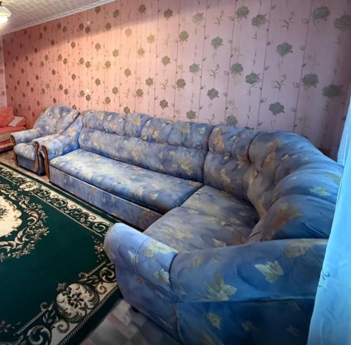 Отдам даром диван