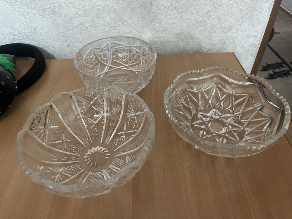 Продам хрустальные салатницы
