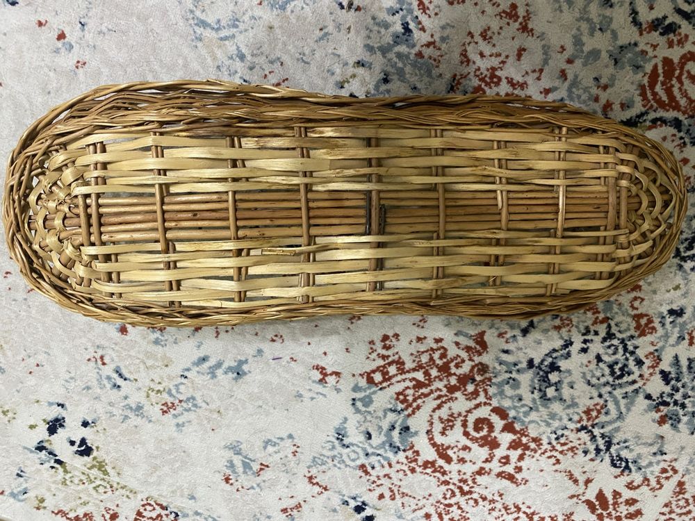 Корзина из натуральной лозы .