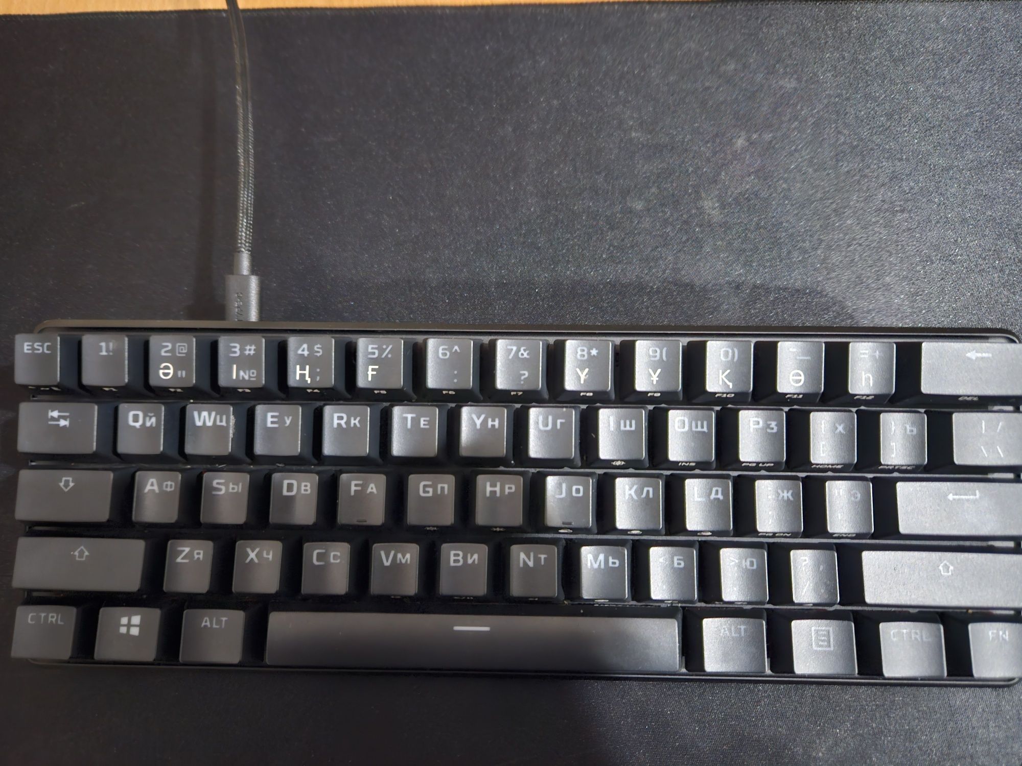 Продам Клавиатура HyperX Alloy Origins 60