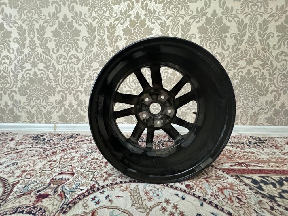 Один диск от Kia cerato