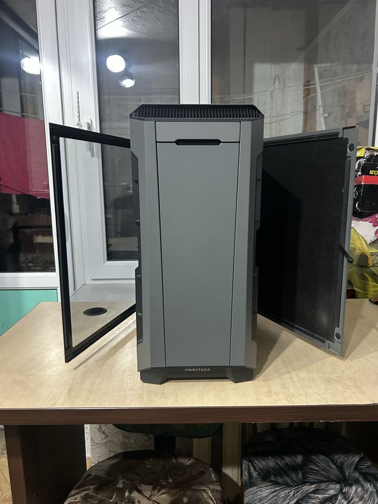Phanteks P600S.   .