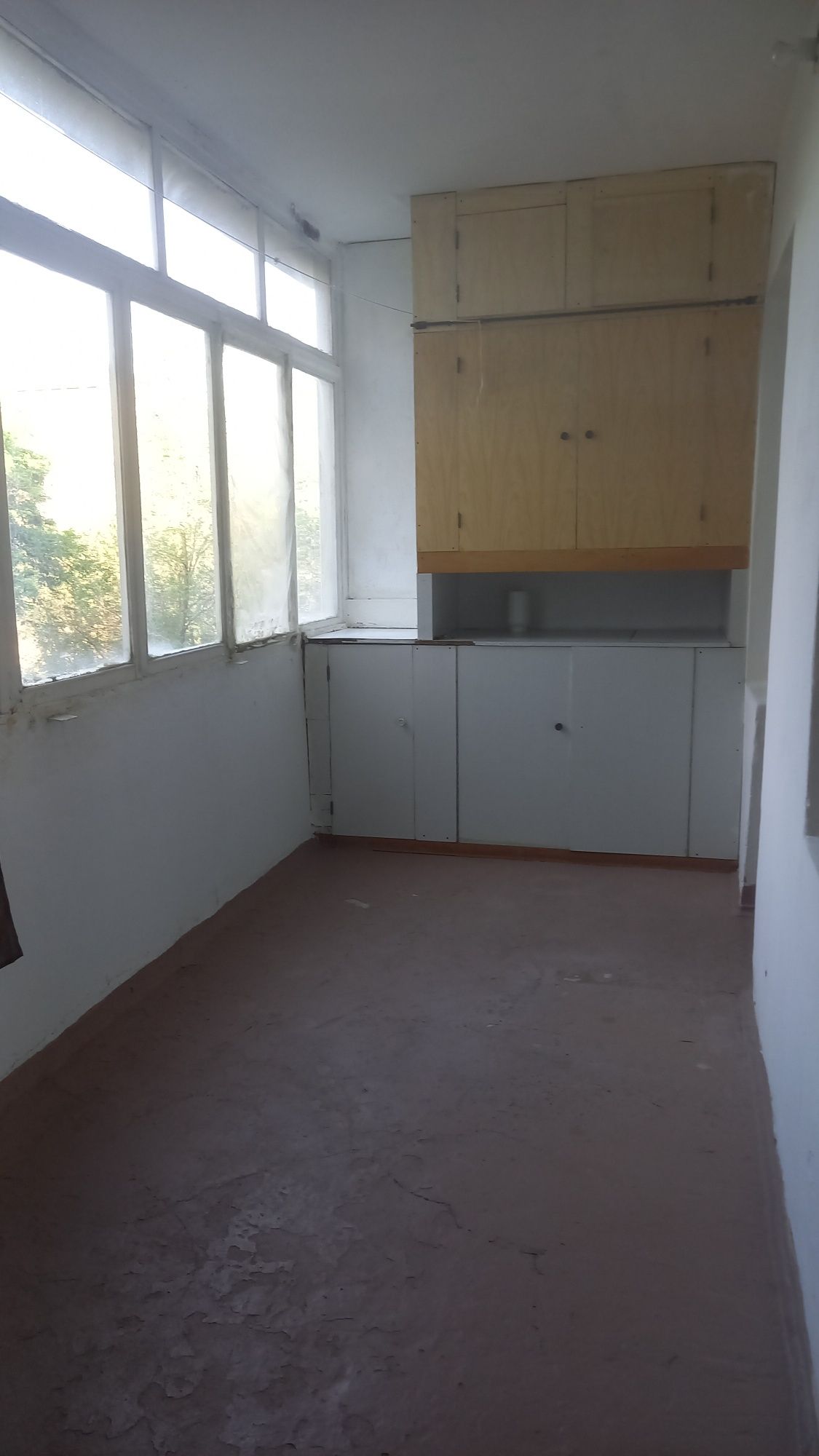 Продам 2 комнатную в Таразе