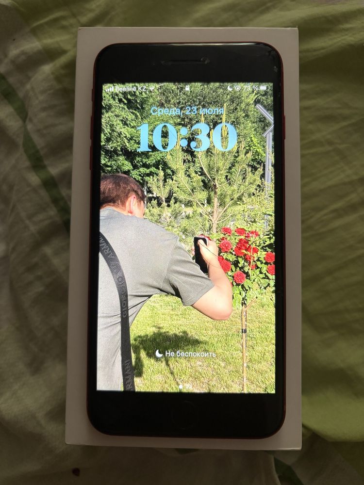 Продам айфон 8 плюс
