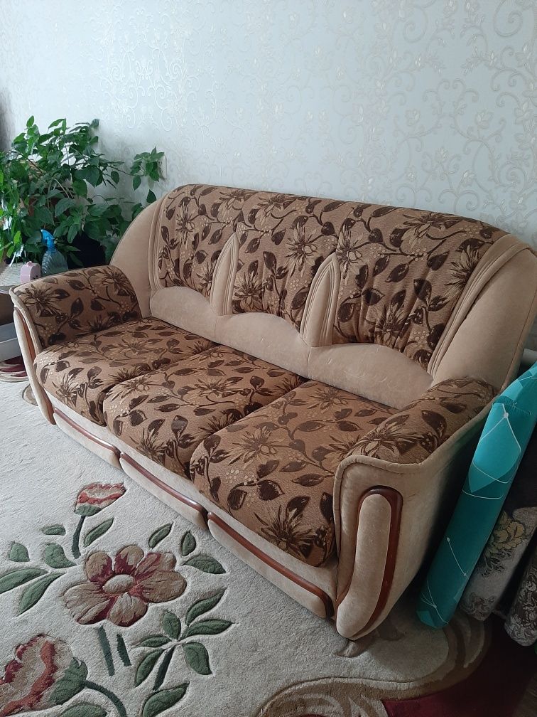 Комплект мягкой мебели