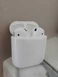 Беспроводной наушник Apple AirPods 2 with Charging Case