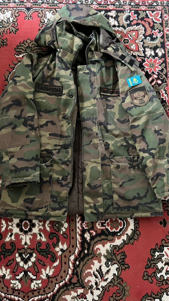 Продам 2 бушлата за 15 000