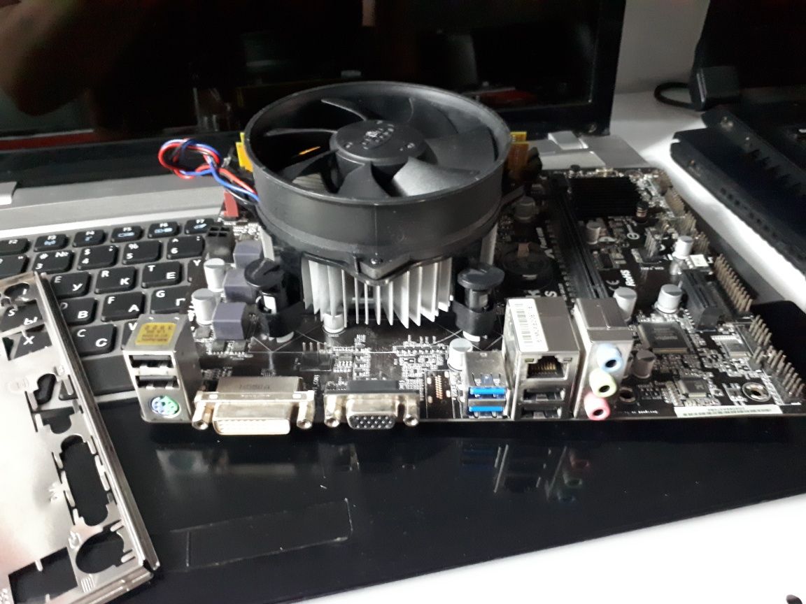 Комплект AsRock H81+Core i3-4170+OЗУ 8Gb