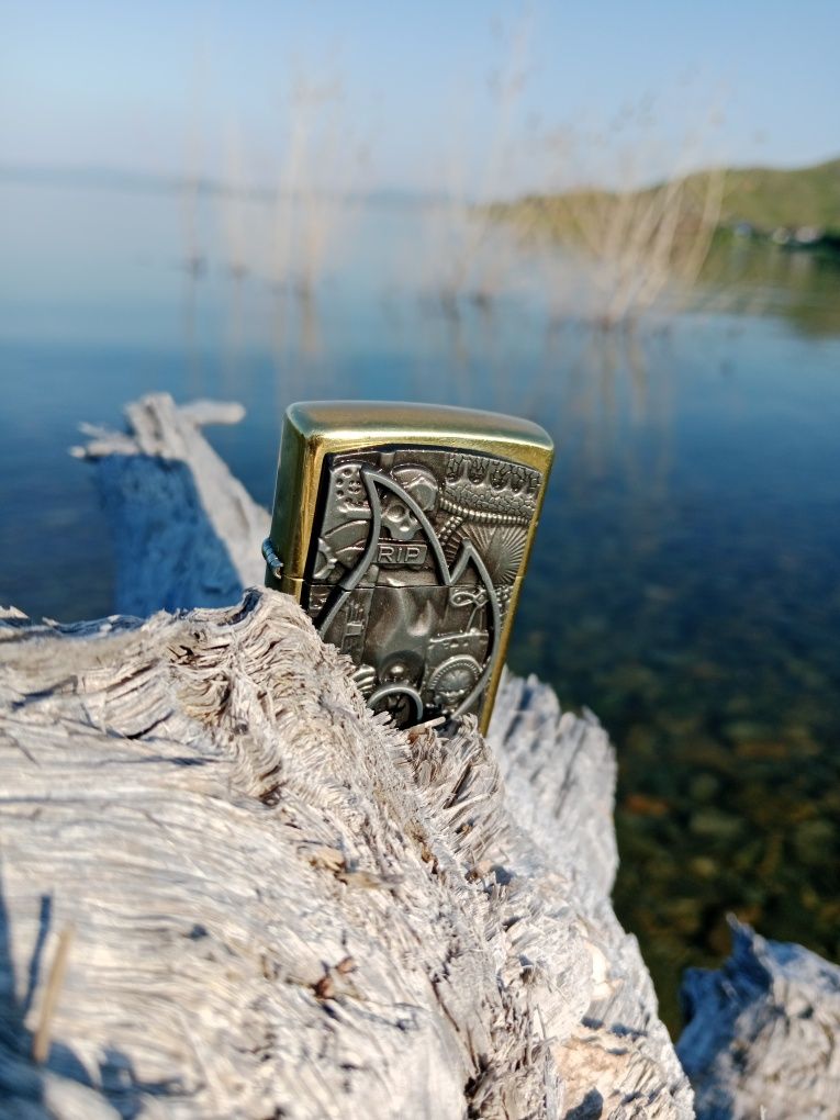 Легенда зажигалка Zippo .