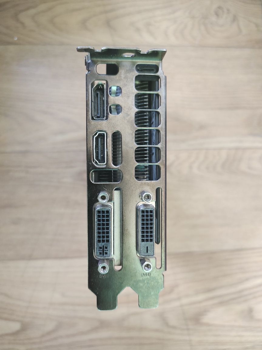 Видеокарта GeForce GTX 970 4Gb.