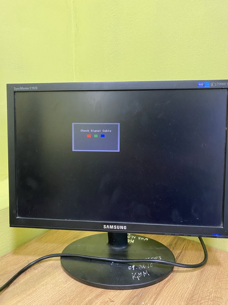 Монитор Samsungg