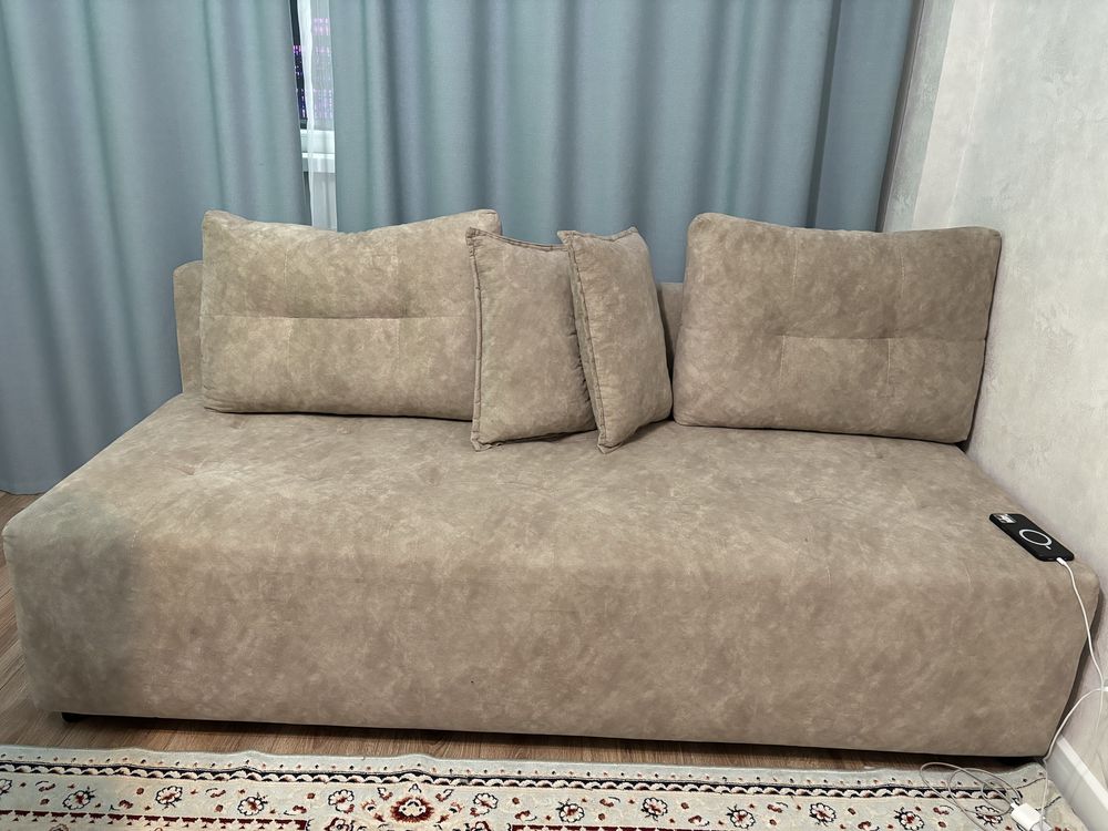 Срочно продам диван