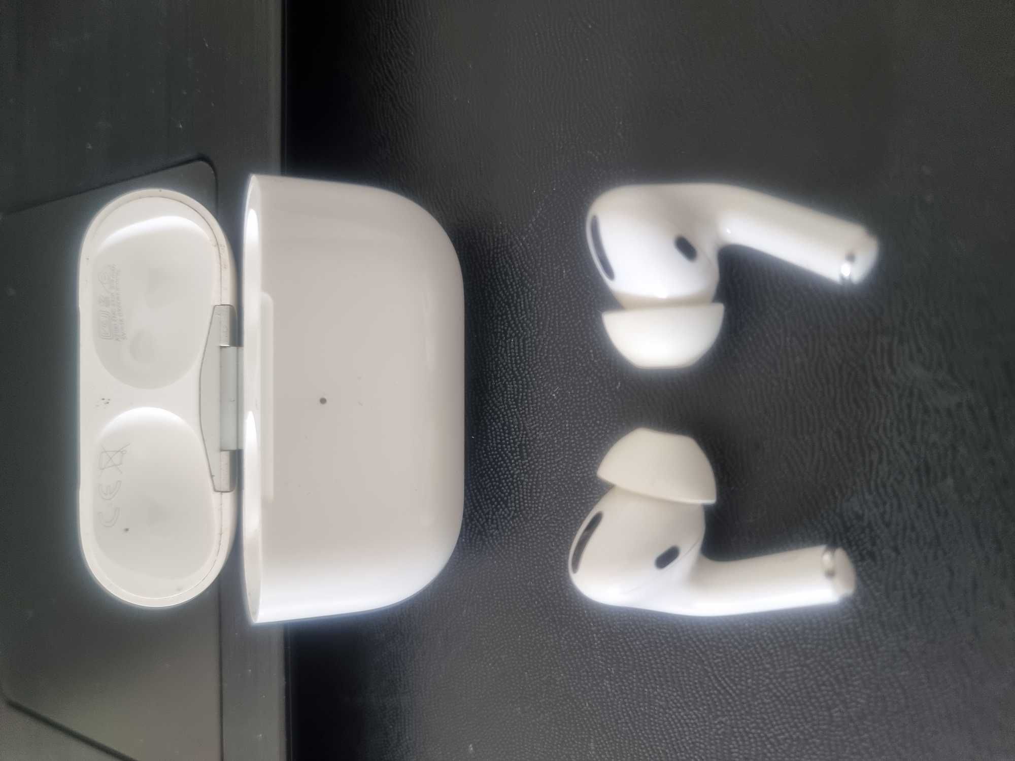 Наушники Apple AirPods Pro 2 with