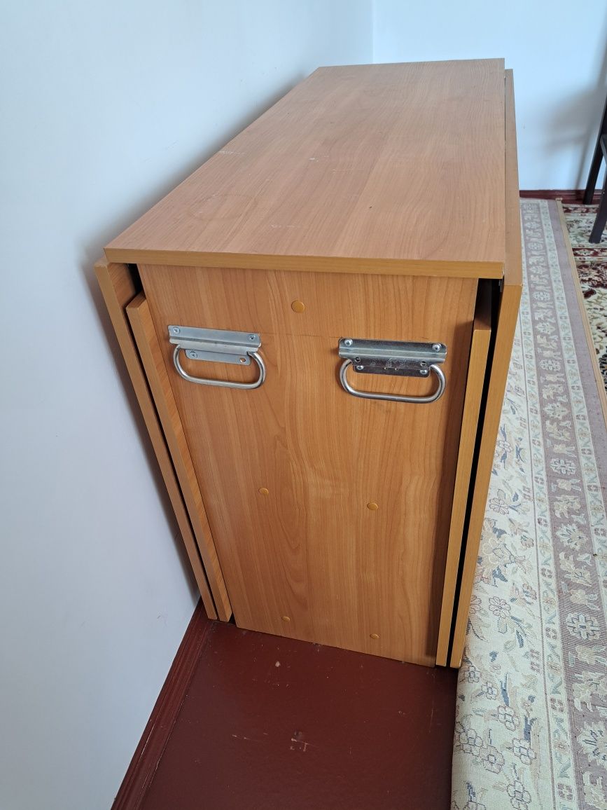 Стол сатам (продам)