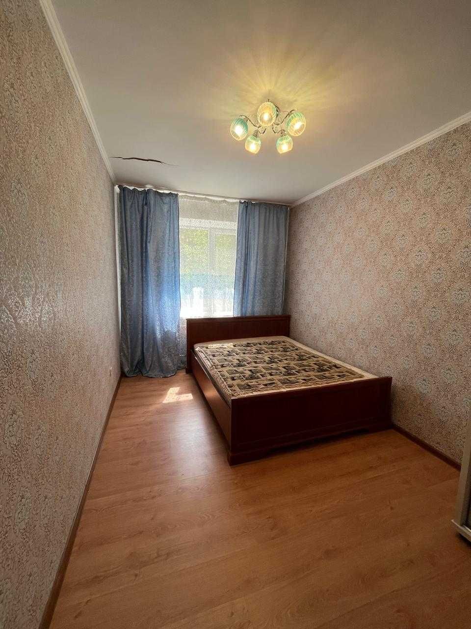Продаётся 2-х комнатная кв. по адресу:  
ул. Молдагуловой 17/6 (ТОРГ)