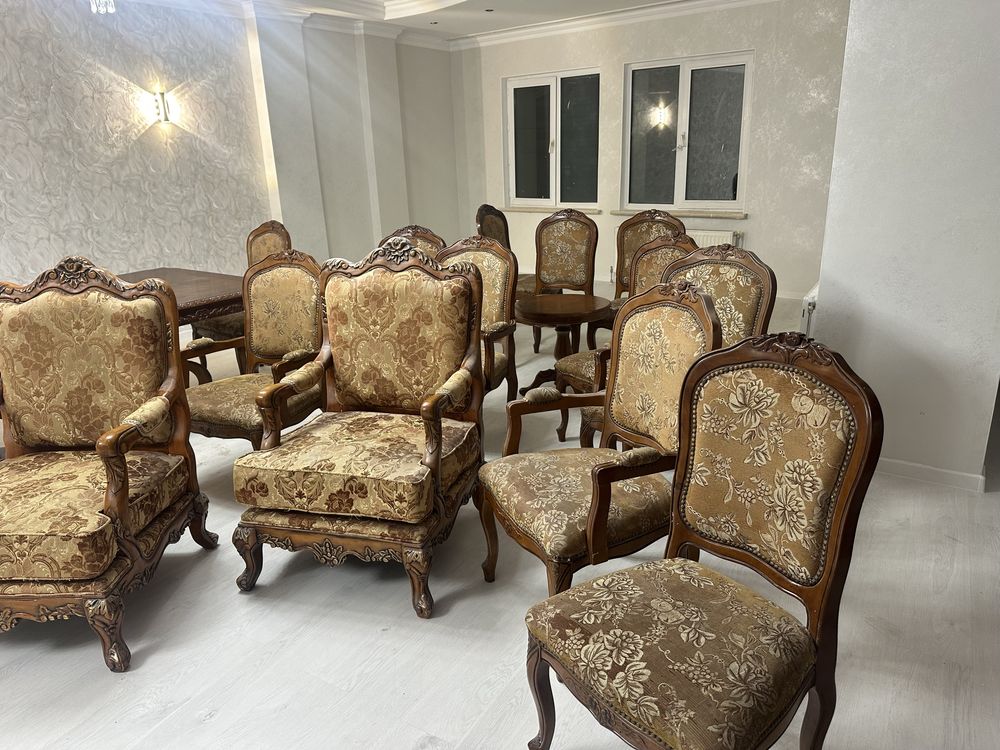 Продам стулья б/у