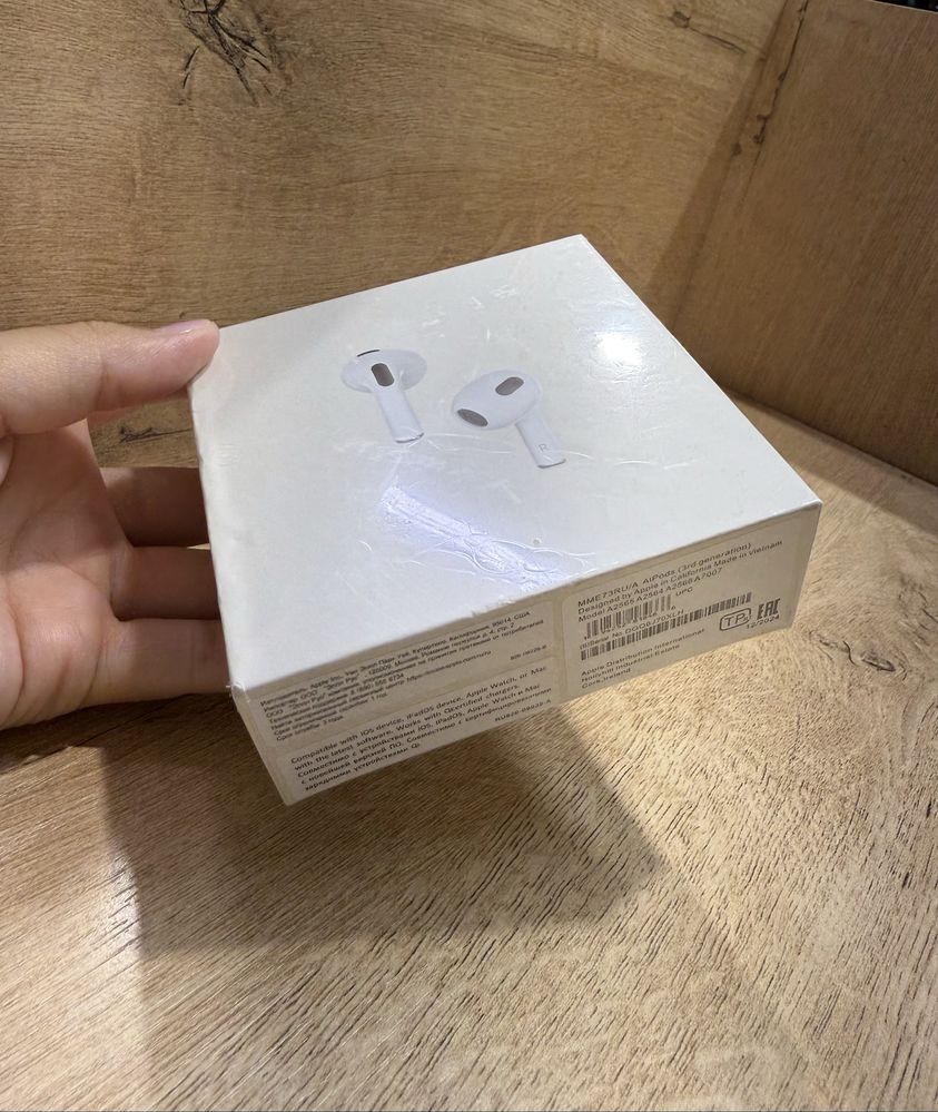 Продам AirPods наушники люкс качество