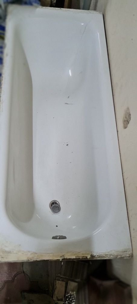 Продам ванну железную