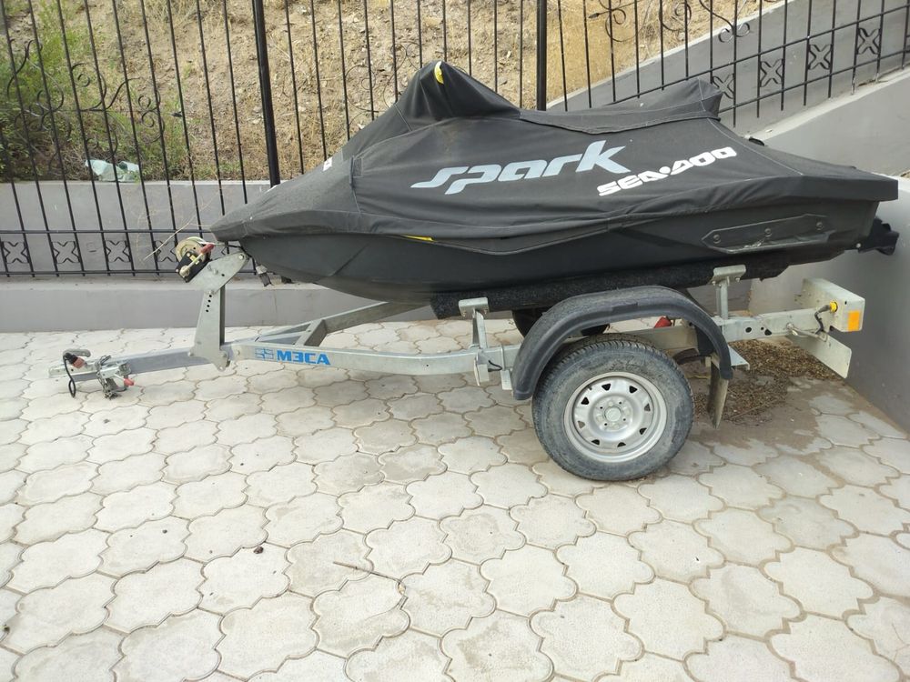 Продам гидроцикл Spark sea doo