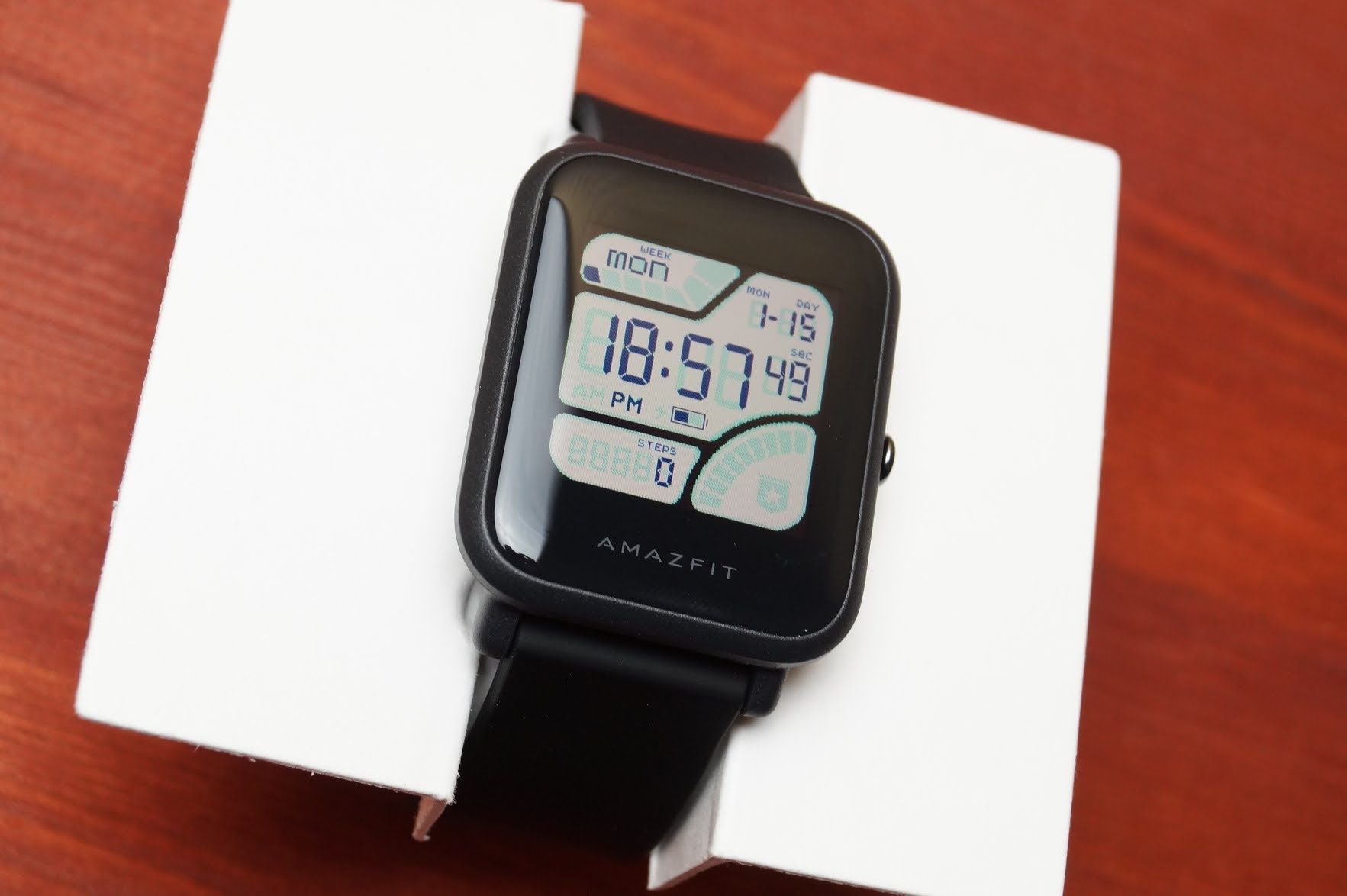 Часы Xiaomi Amazfit Bip