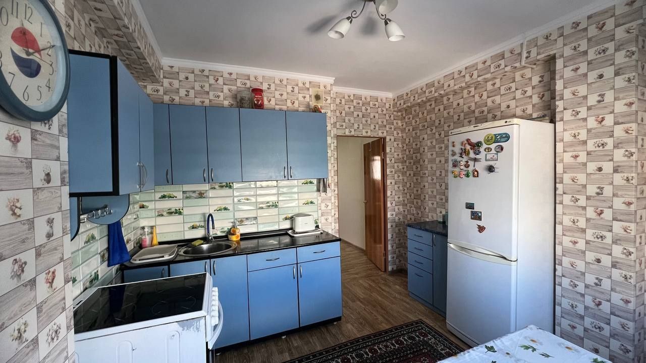 В Новостройки продаётся 4х комнатная на 2 этаже пр. Сатпаева 143/1