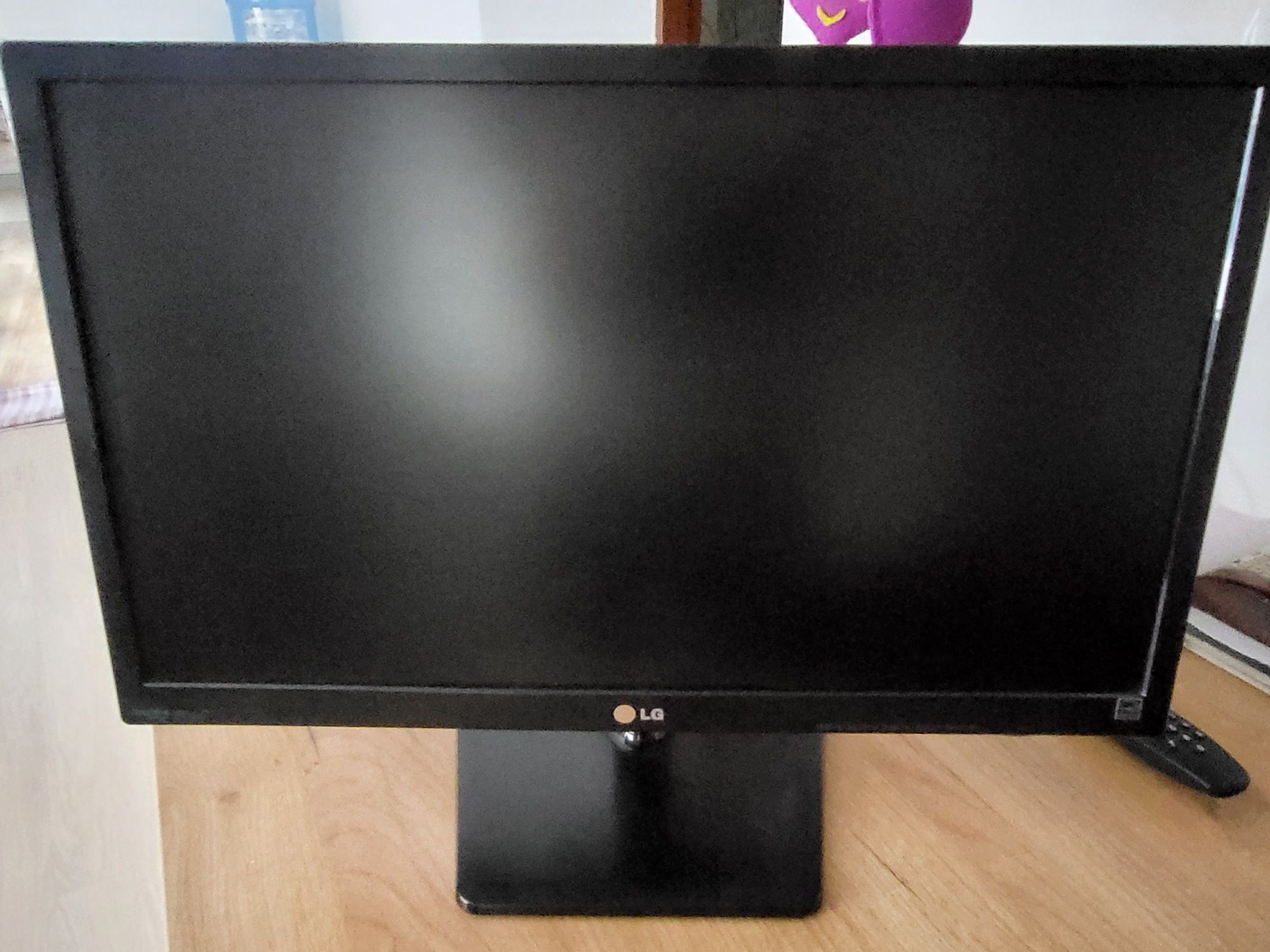 Продам монитор LG в хорошем состоянии, без ремонта