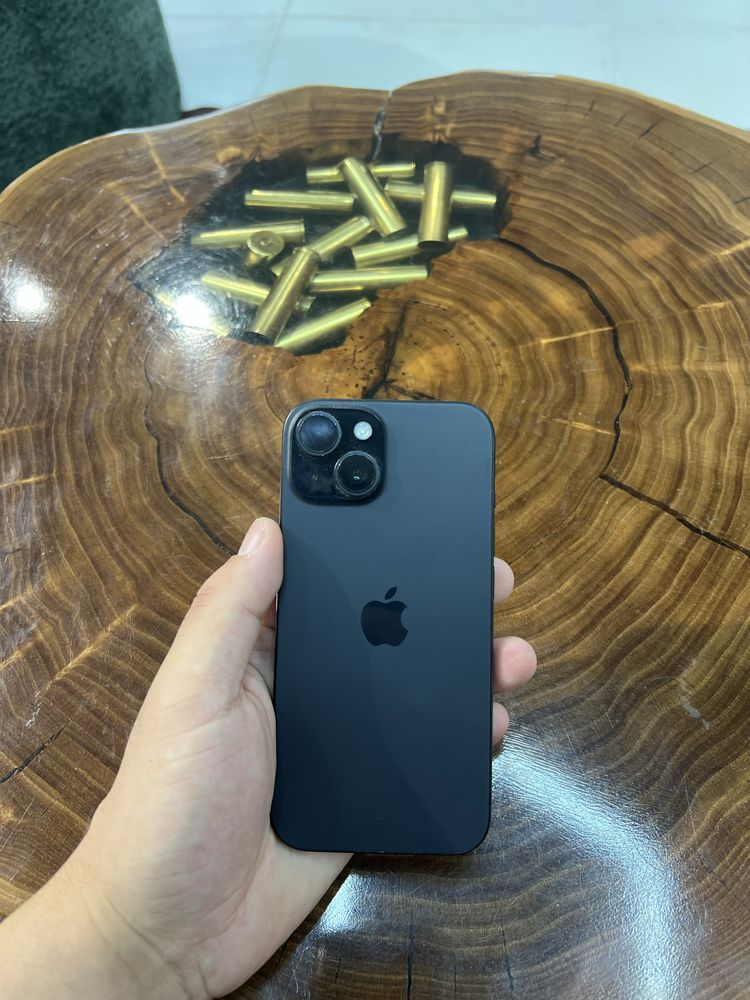 Iphone 15 полная комплектация + зарядка