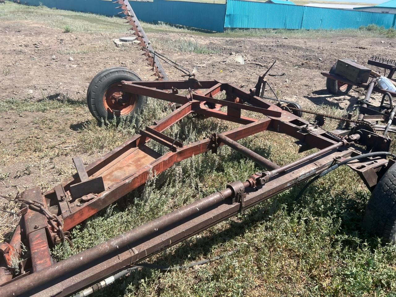 Продам трактор с косилкой