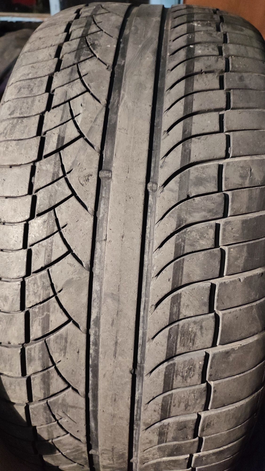 Продам 275/40 R20