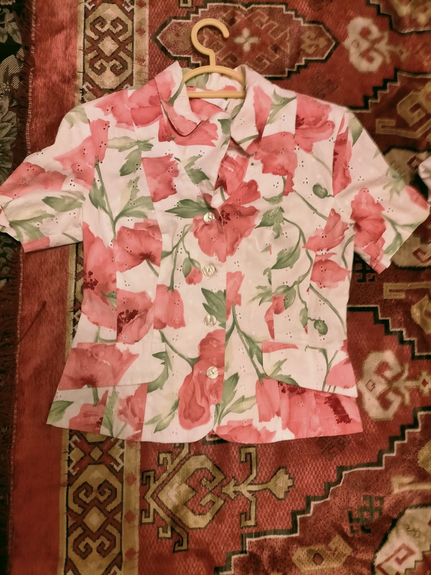Продам женские вещи б/у