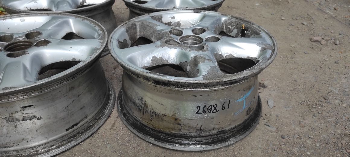 Комплект оригинальных дисков R16. Toyota.
