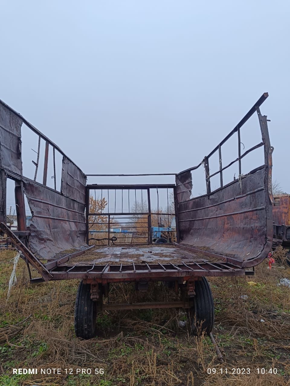 Сеновозка в рабочем состояни