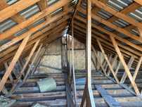 Продам Дом на разбор.Из газоблока, крыша 2скатная, 4 пластиковых окна,